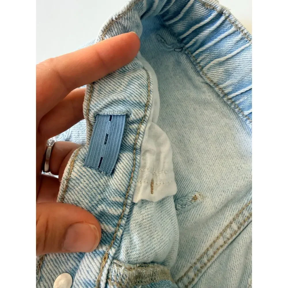 Trendy ZARA Girls Light Wash Distressed Denim Shorts